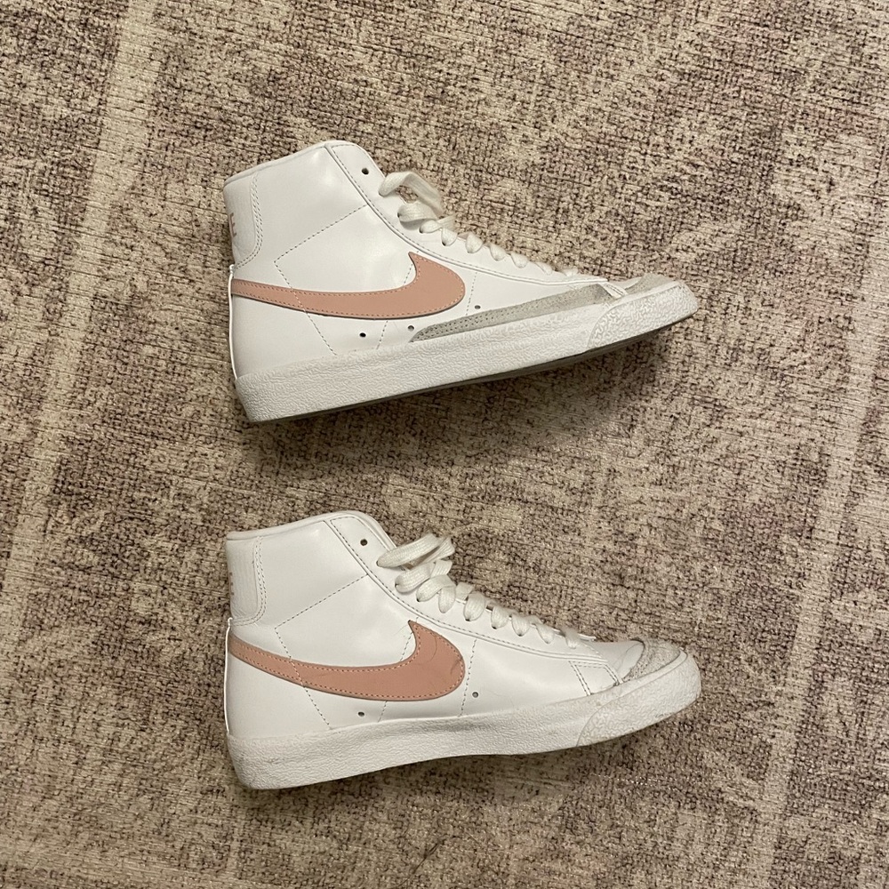 Womens Nike Blazer Mid '77